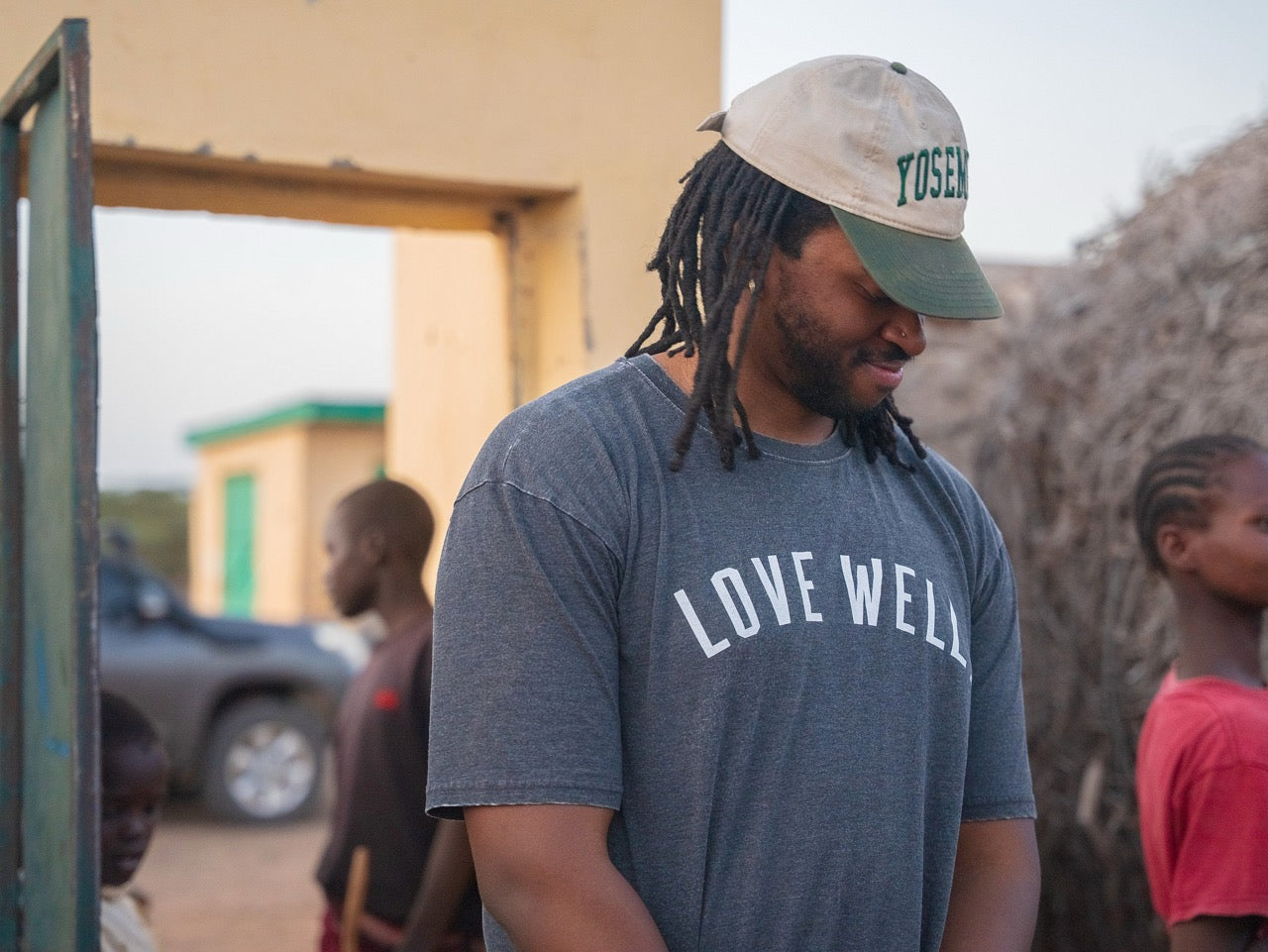 Vintage Ivy Unisex Black Washed Tee