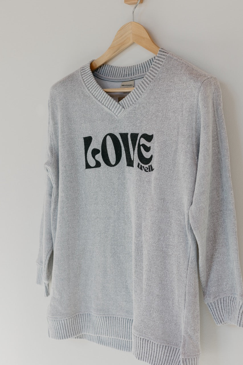 Love Well Groovy Warm Up V-Neck in Gray Heather