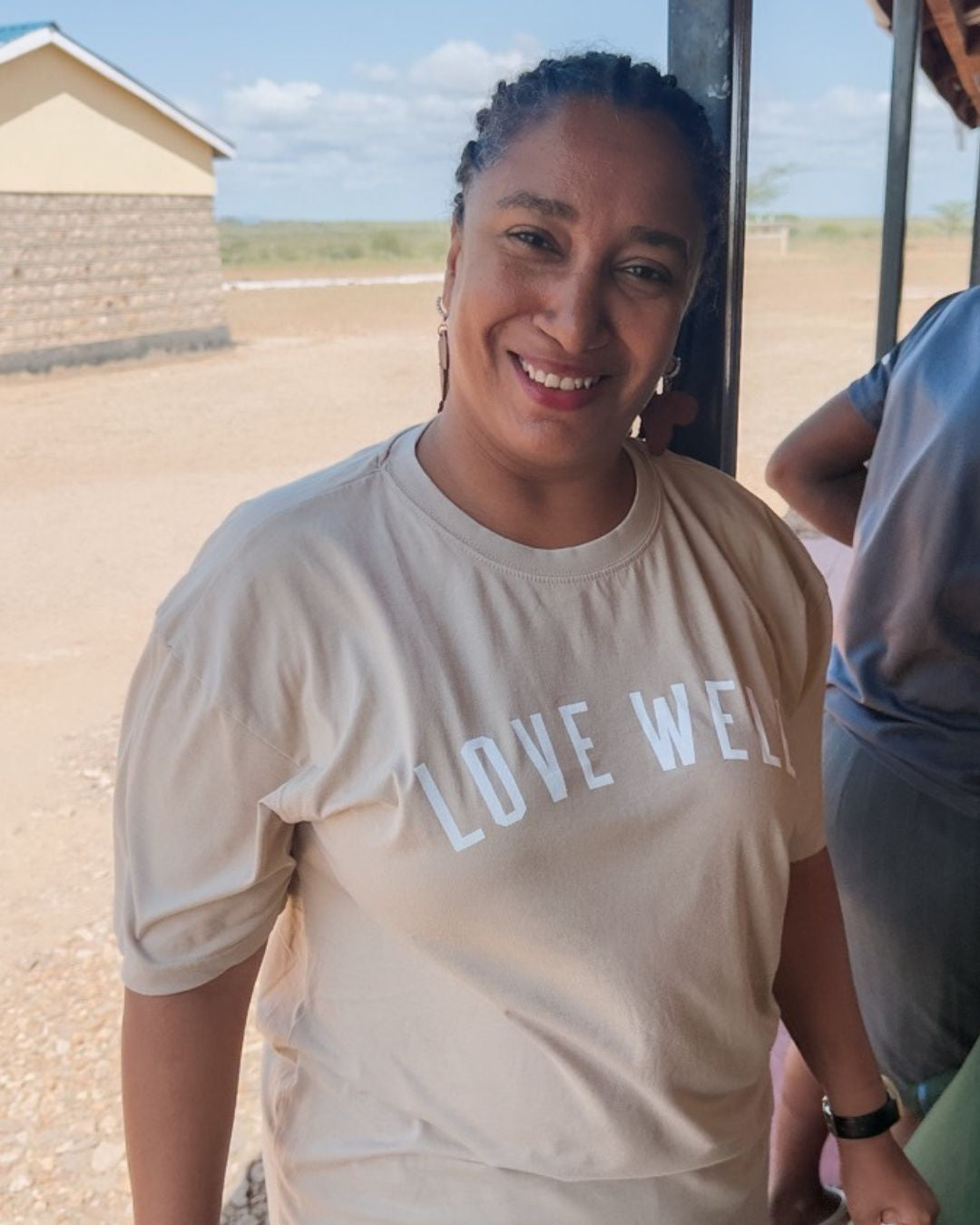 Love Well Vintage Ivy Washed Tee in Sand